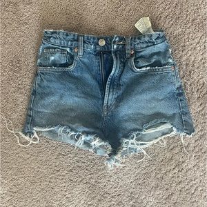Zara ripped high waist Jean shorts
